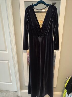 Anthropologie Elegant navy Velvet Long Sleeve Maxi Dress